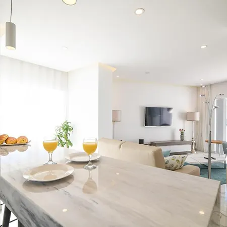 Penthouse With Amazing View דירה