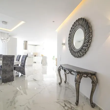 Penthouse With Amazing View דירה *